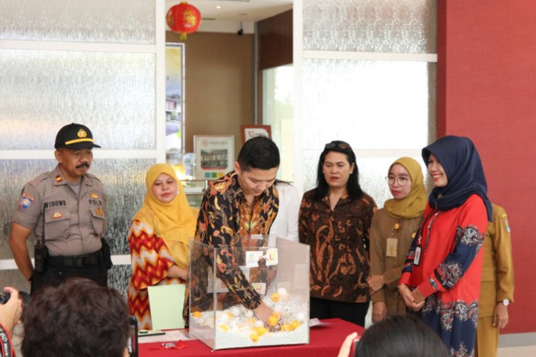 Undian Grand Prize Pembelian Rainbow Springs Condovillas