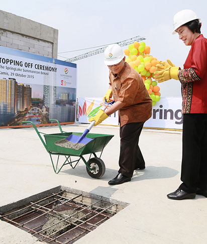 topping-off-the-springlake-apartment