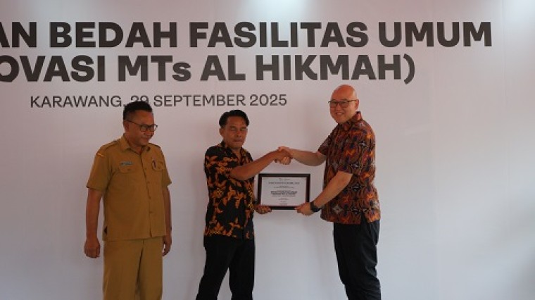 Peresmian Renovasi Sekolah MTS Al Hikmah Karawang oleh PT Summarecon Agung Tbk
