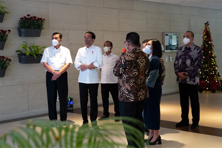  Presiden RI Meninjau Rainbow Springs Condovillas 