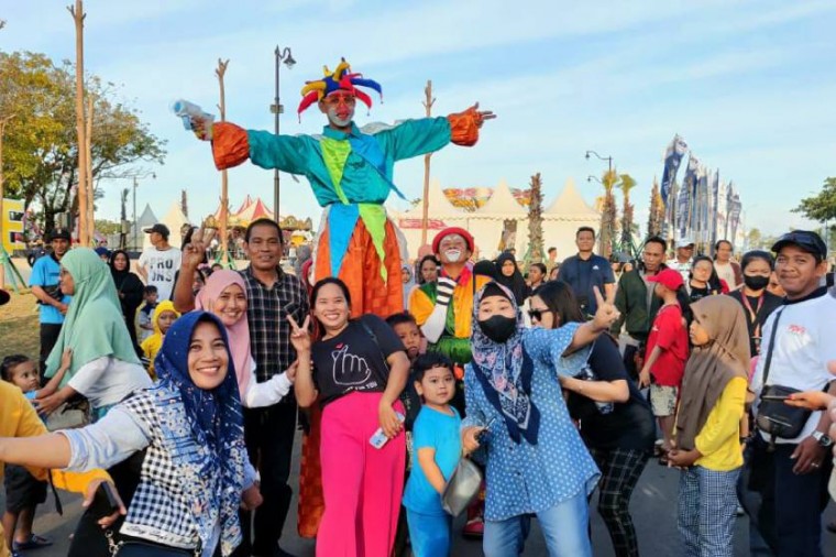 Pesta Rakyat “Carnival De Festive” Hadir di Summarecon Mutiara Makassar