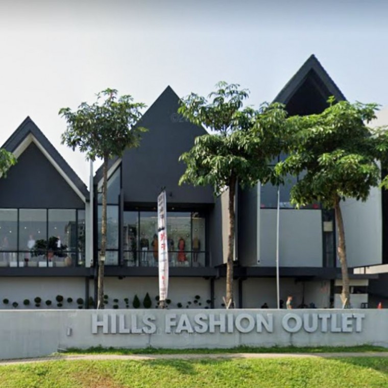  Hill Fashion Outlet Gading Serpong 