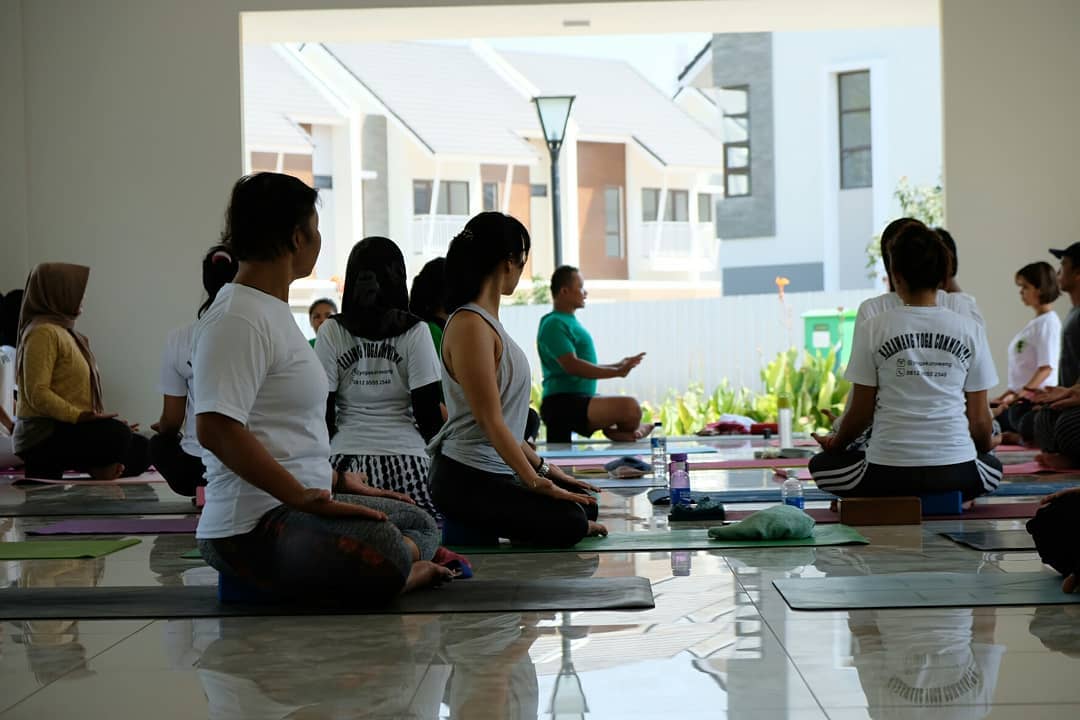 Hidup Sehat Bareng SEKAR Lewat Special Class Yoga