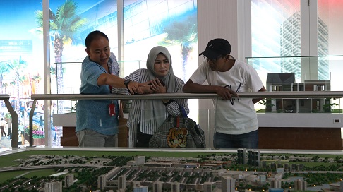 https://images-residence.summarecon.com/images/gallery/article/13364/Launching%20crystal%20commercial%20sbd%203.jpg
